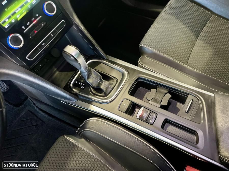 Renault Mégane Sport Tourer - 16