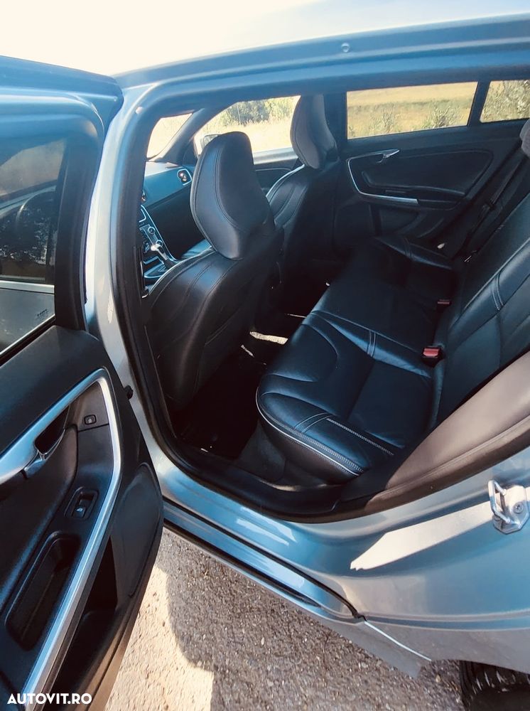 Volvo V60 D4 VEA Start-Stop R-Design - 13