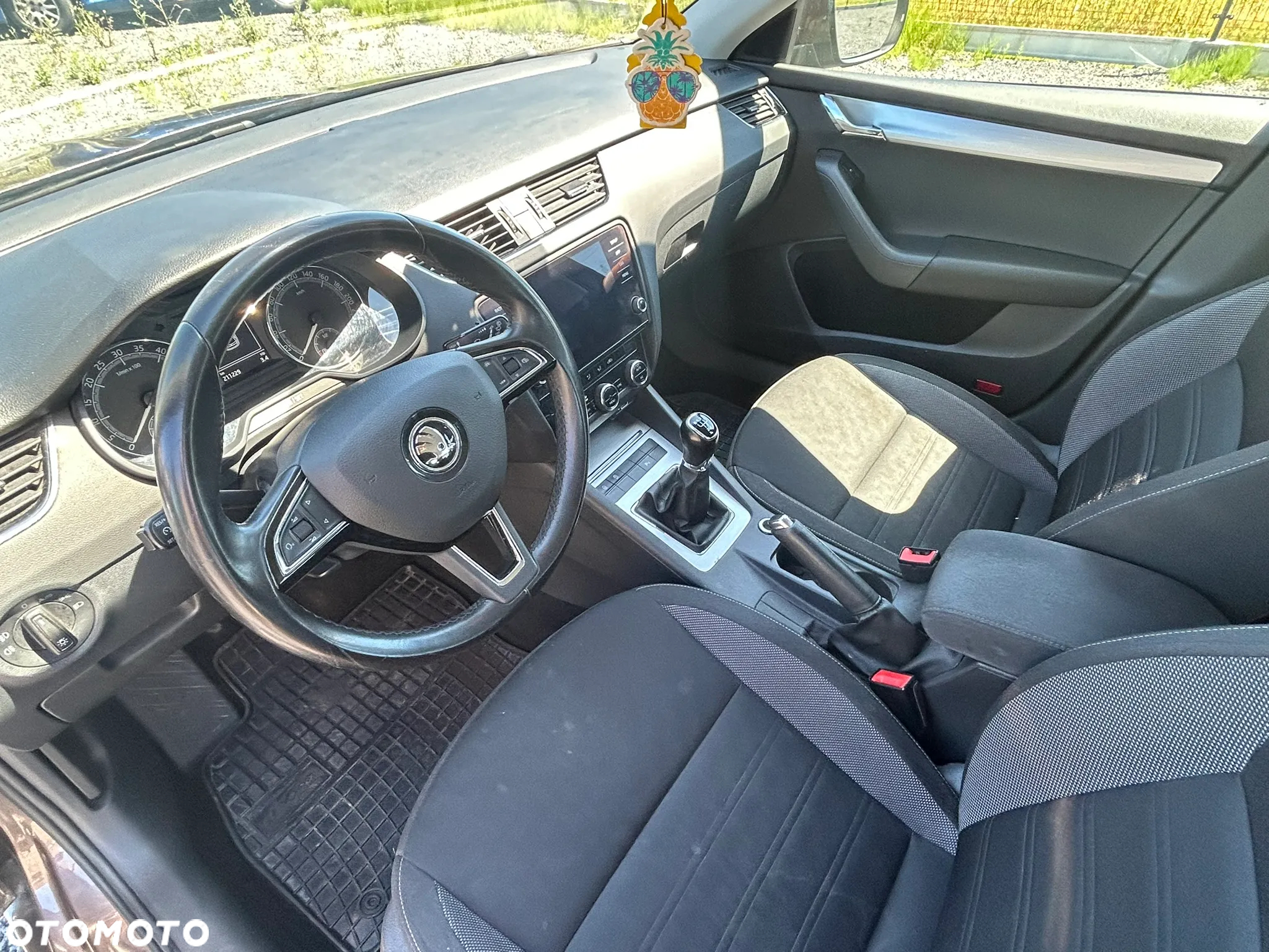 Skoda Octavia 1.6 TDI Ambition - 11