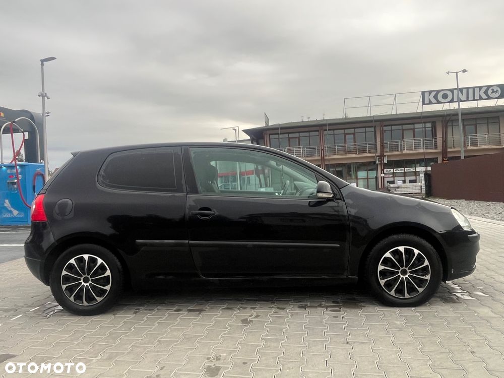 Volkswagen Golf 1.6 Comfortline - 4