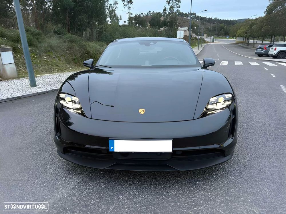 Porsche Taycan 4S - 11