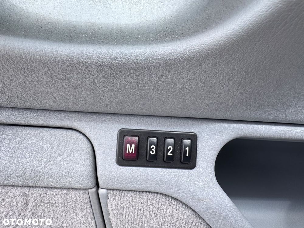BMW Seria 7 - 20