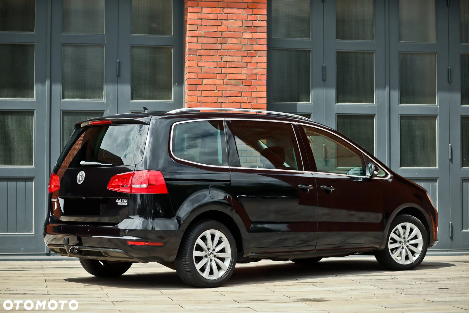 Volkswagen Sharan 2.0 TDI DSG BlueMotion Technology Highline - 16