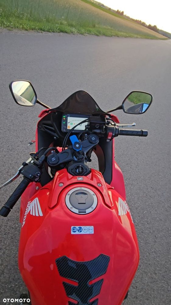 Honda CBR - 7