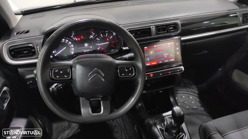 Citroën C3 1.2 PureTech Shine - 25