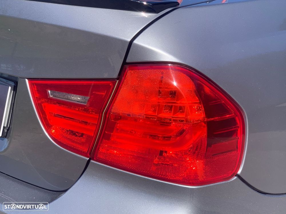 BMW 318 d Pack M - 53