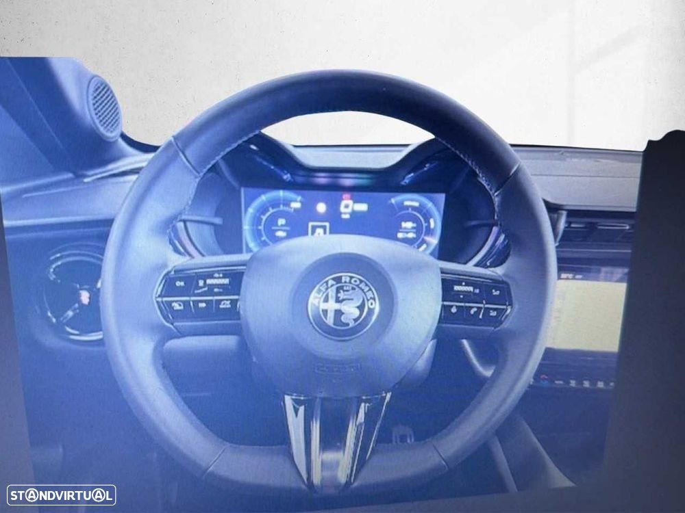 Alfa Romeo Junior Elletrica 50 kWh - 14