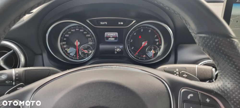 Mercedes-Benz CLA 250 4Matic 7G-DCT AMG Line - 17