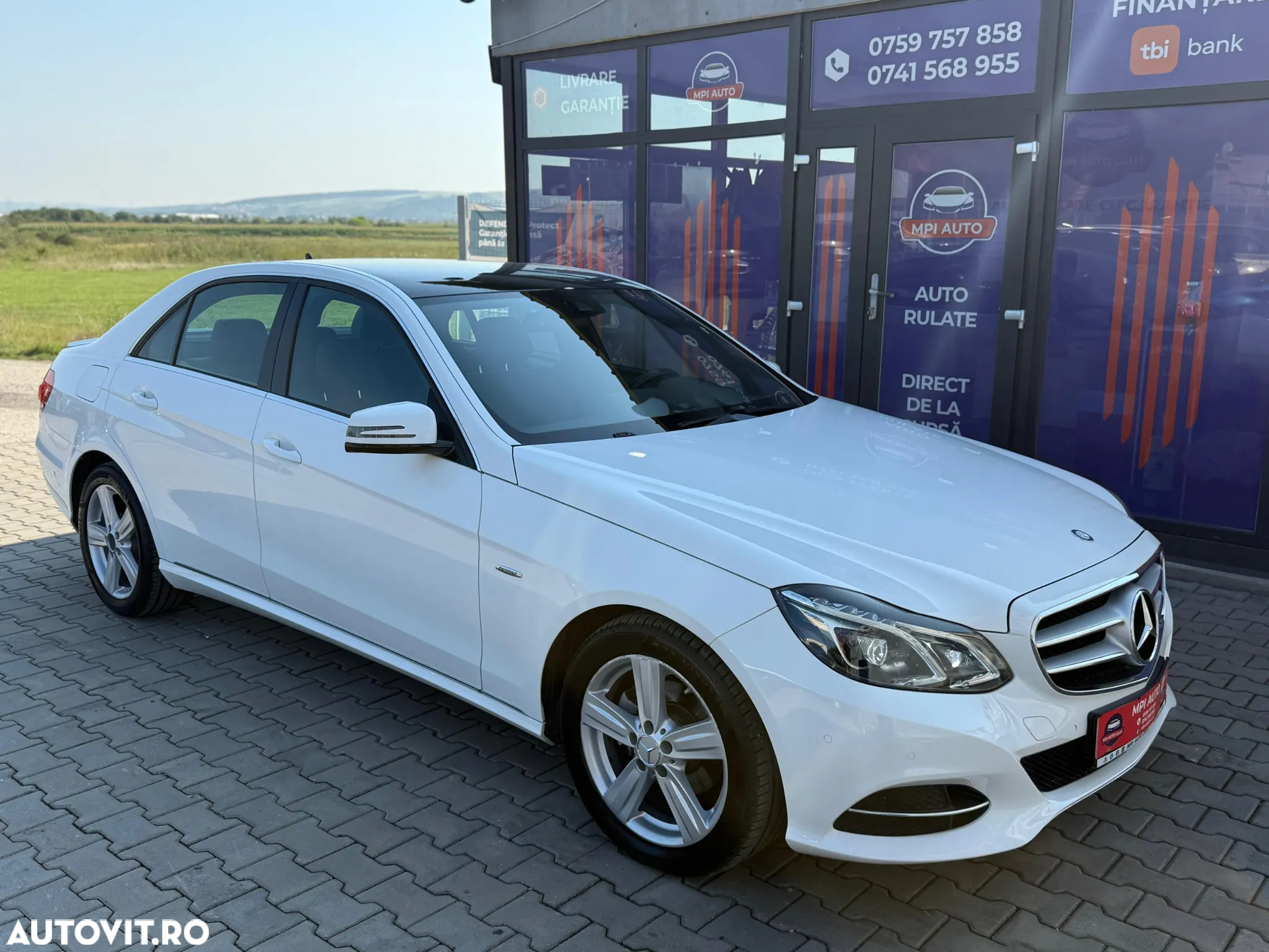 Mercedes-Benz E - 11