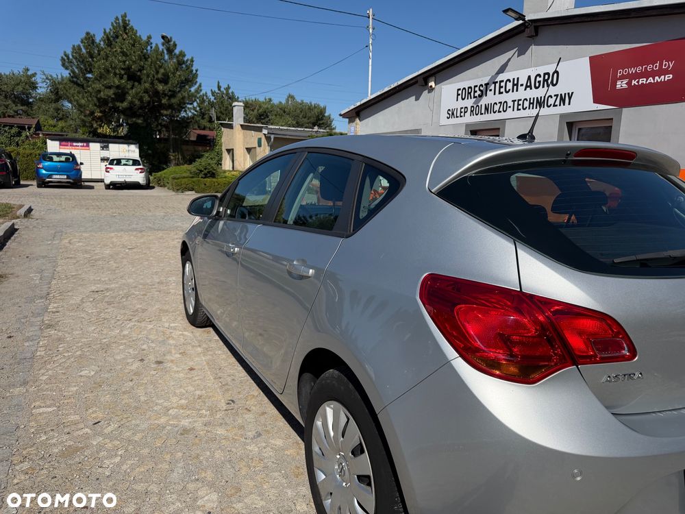 Opel Astra 1.4 Turbo - 12