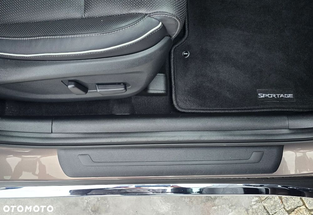 Kia Sportage 1.6 GDI L Business Line Plus 2WD - 22