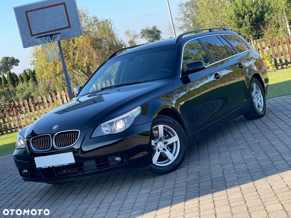 BMW Seria 5 525i Touring - 1