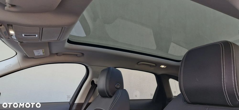 Jaguar F-Pace 2.0 i4D AWD R-Sport - 24