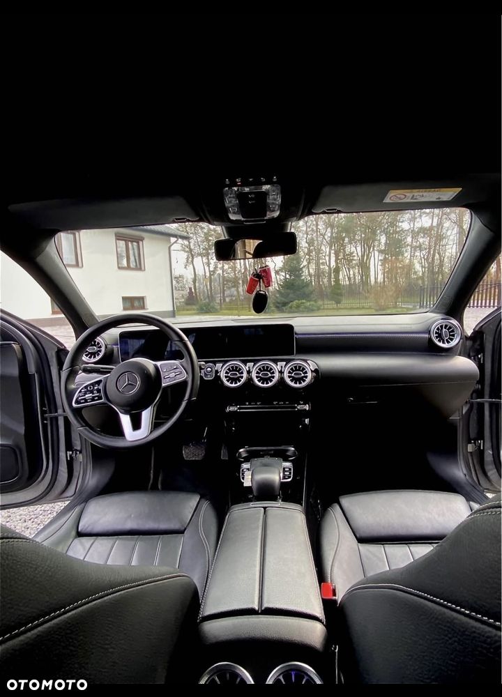 Mercedes-Benz A-Class 2019 photo 5
