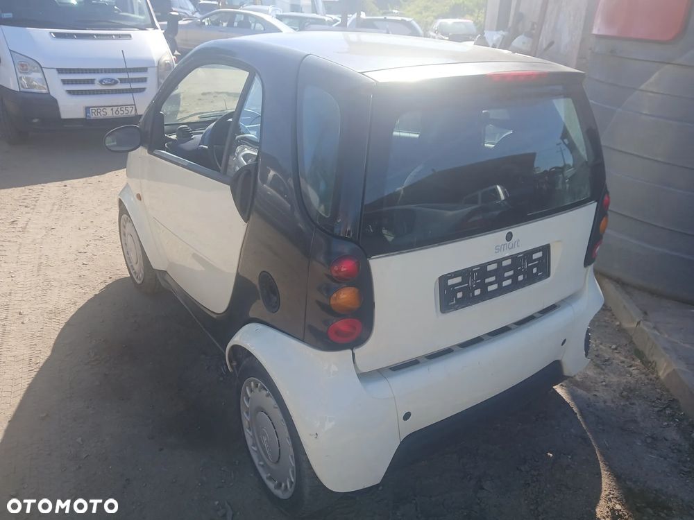 smart fortwo eb1 maska zderzak lampa grill błotnik drzwi zbiornik paliwa szyba lusterko klamka - 2