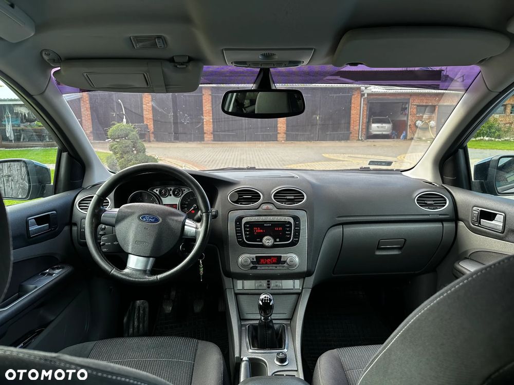 Ford Focus - 12