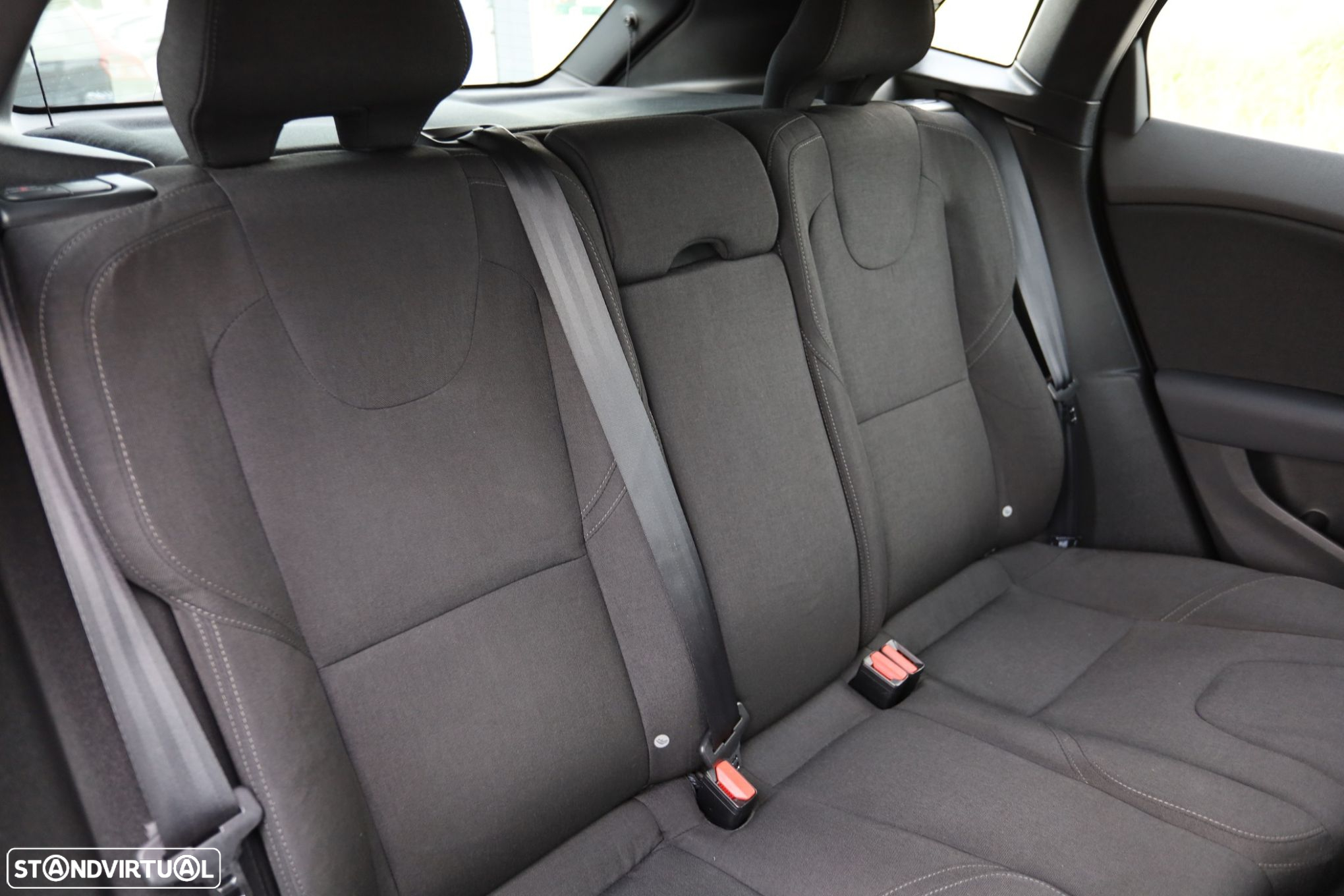 Volvo V40 D2 You - 16