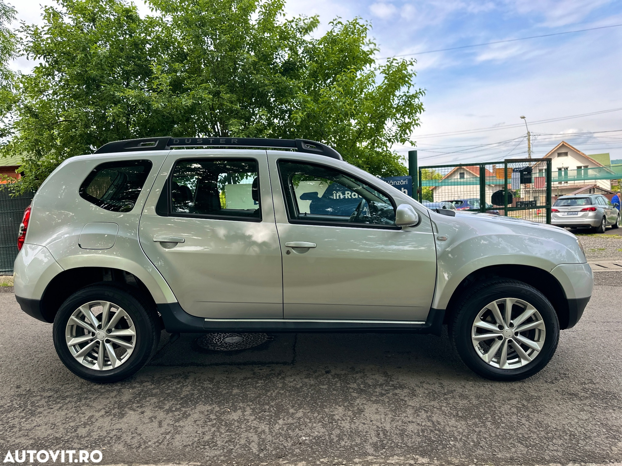 Dacia Duster 1.2 TCe 4x2 Laureate - 17