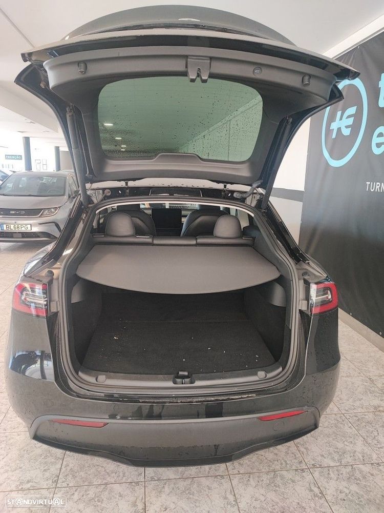 Tesla Model Y Standard - 6
