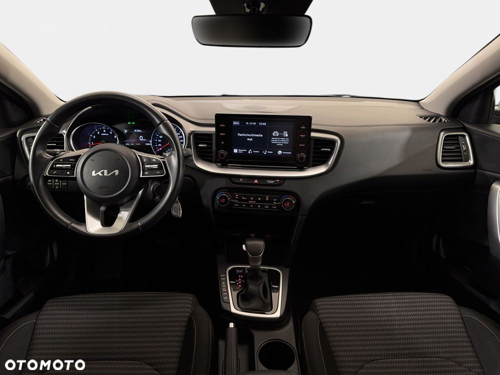 Kia XCeed - 16