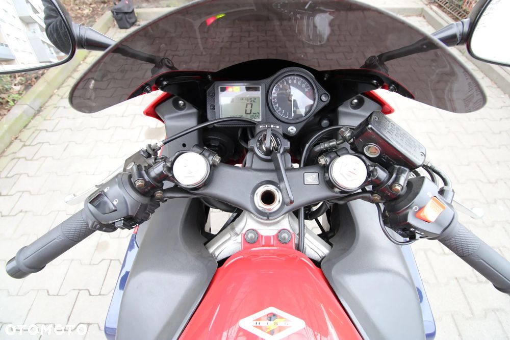 Honda CBR - 22