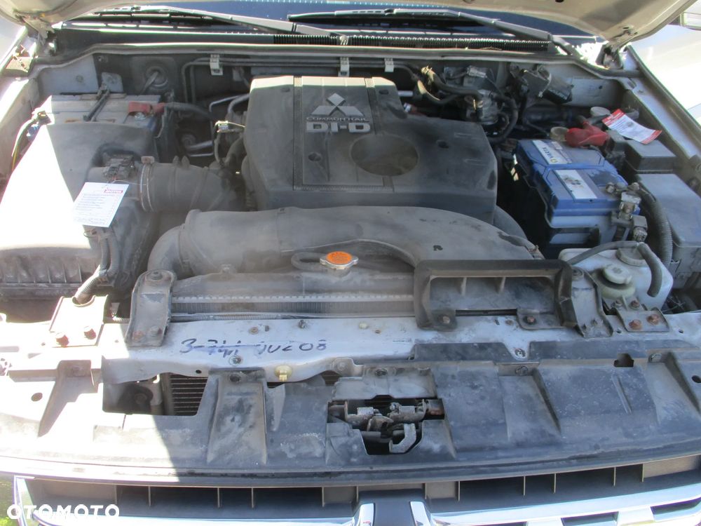 Mitsubishi Pajero 3.2 DID Invite - 19