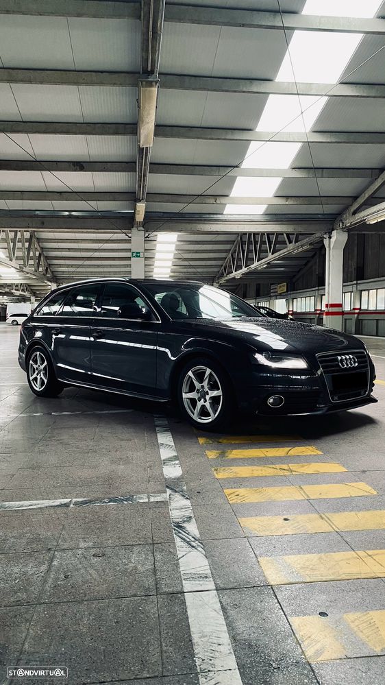 Audi A4 Avant 2.0 TDi S-line - 1