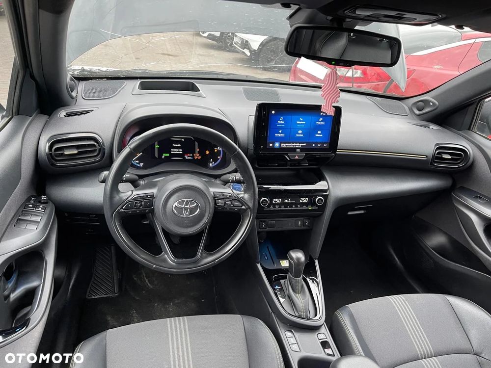 Toyota Yaris Cross 1.5 VVT-i AWD-i Premiere Edition - 8