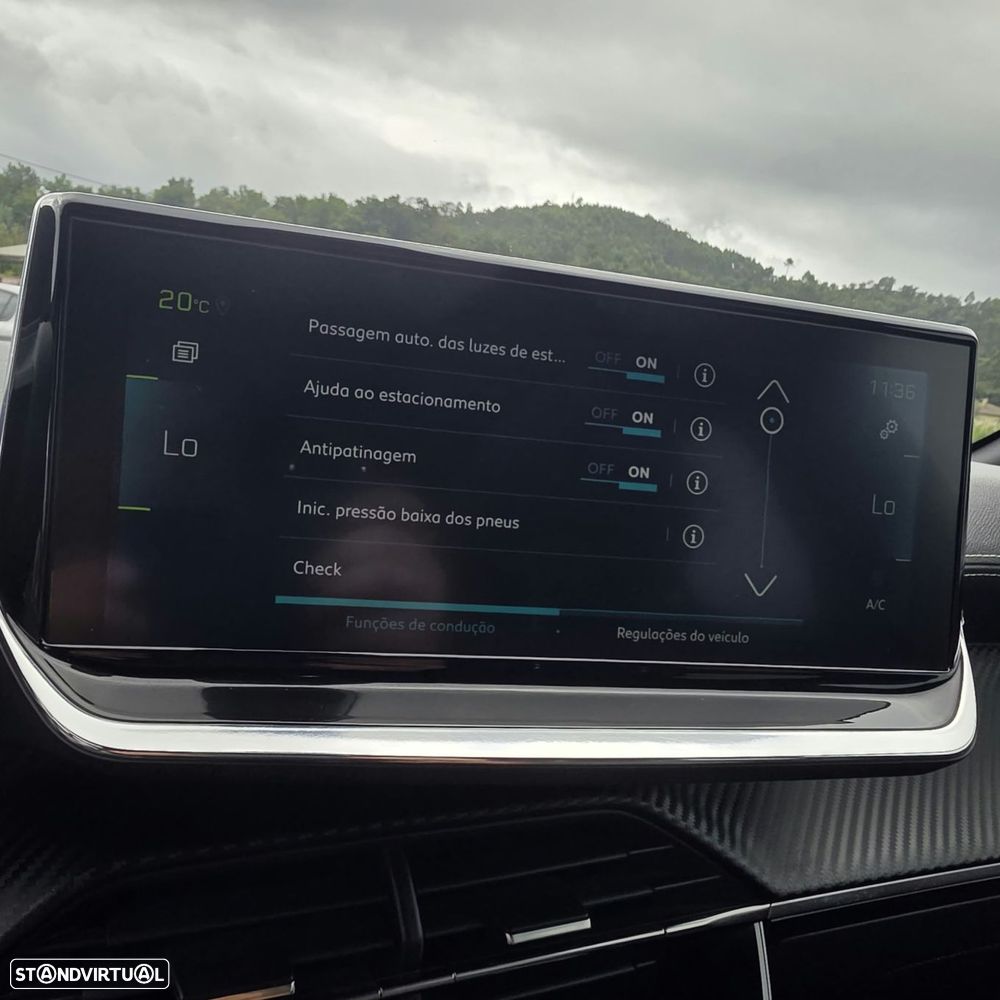 Peugeot e-208 50 kWh GT Line - 24
