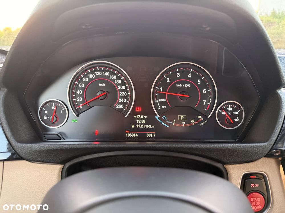 BMW Seria 3 335i xDrive Sport Line - 14