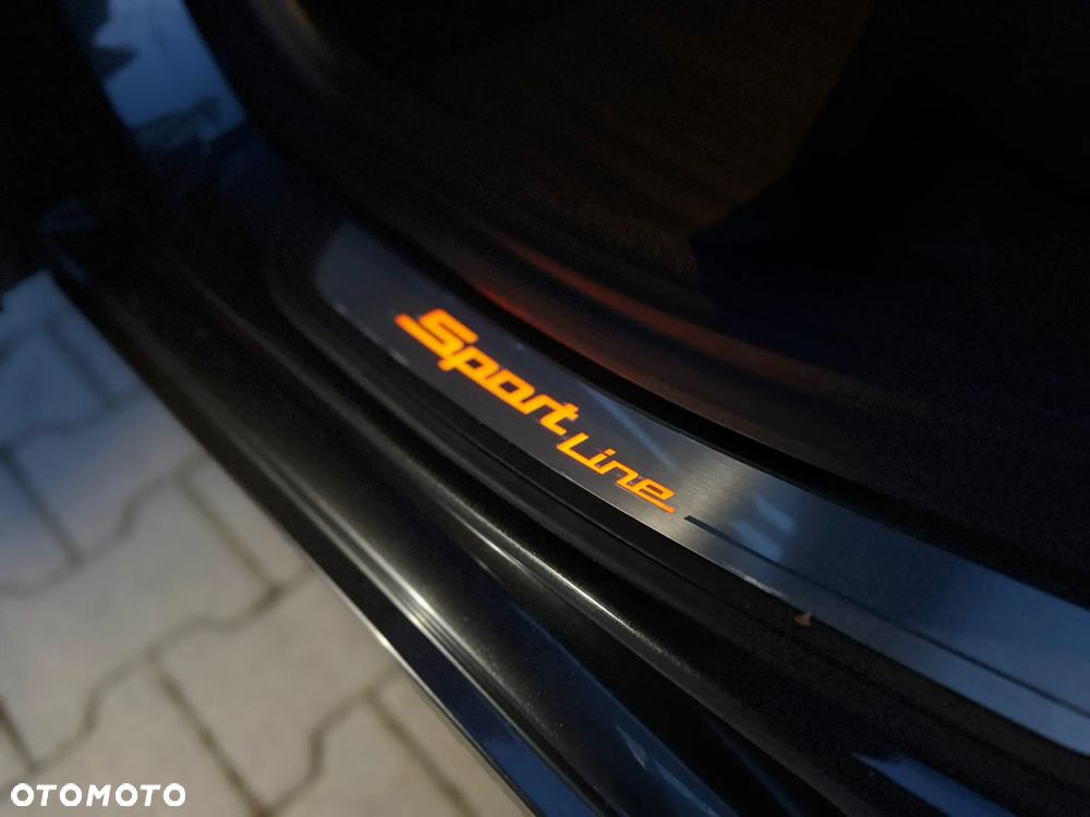 BMW Seria 5 530i Sport Line - 25