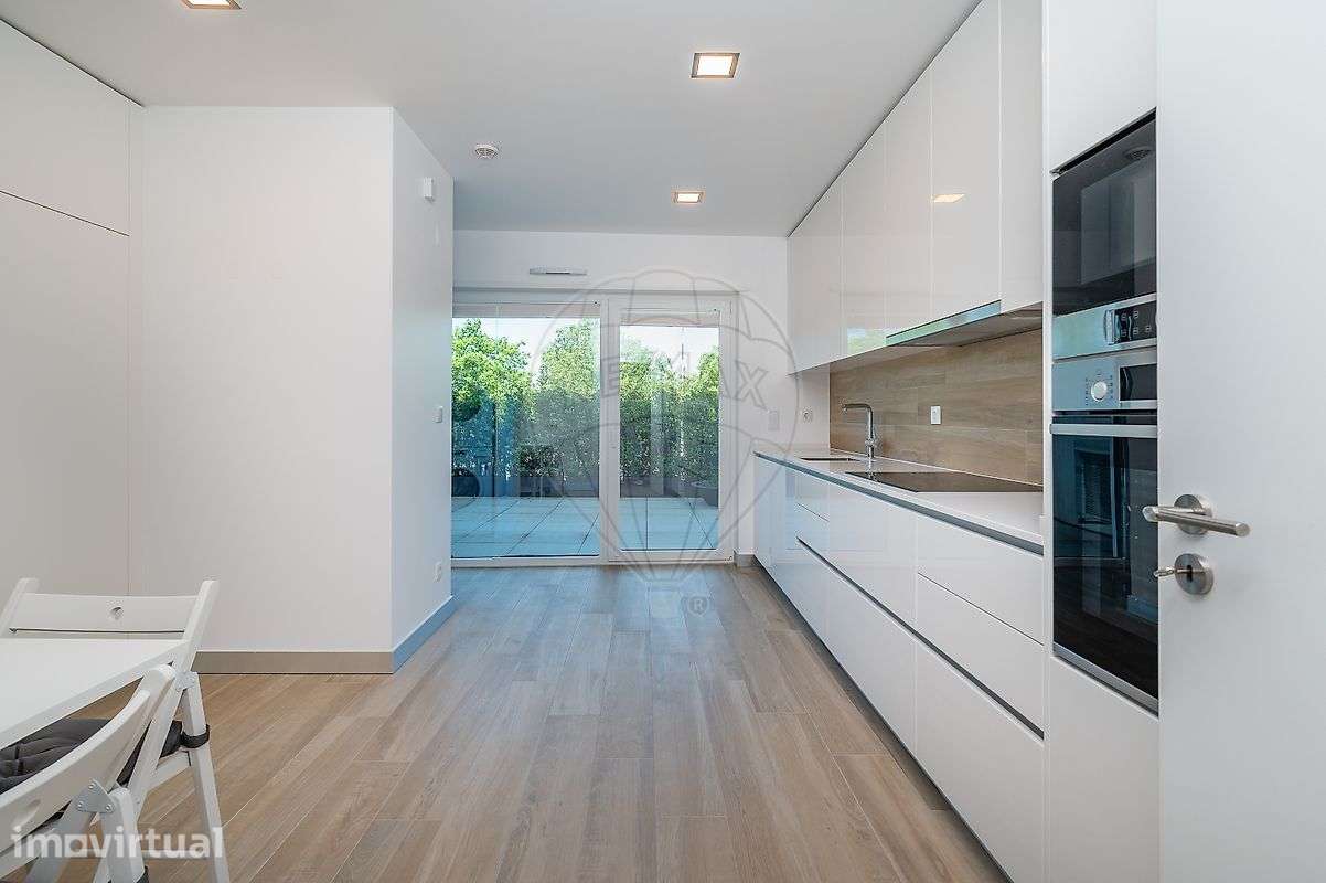 Apartamento T4 para arrendamento - Grande imagem: 4/49