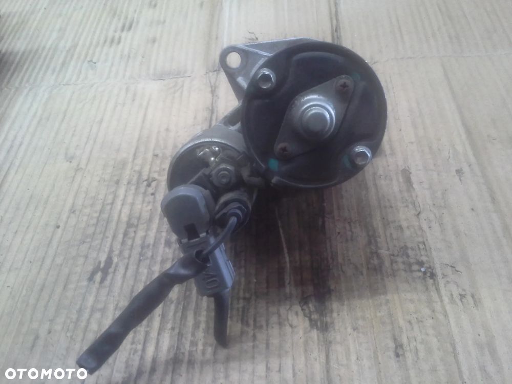 Toyota Corolla E12 1.6 VTi rozrusznik - 10