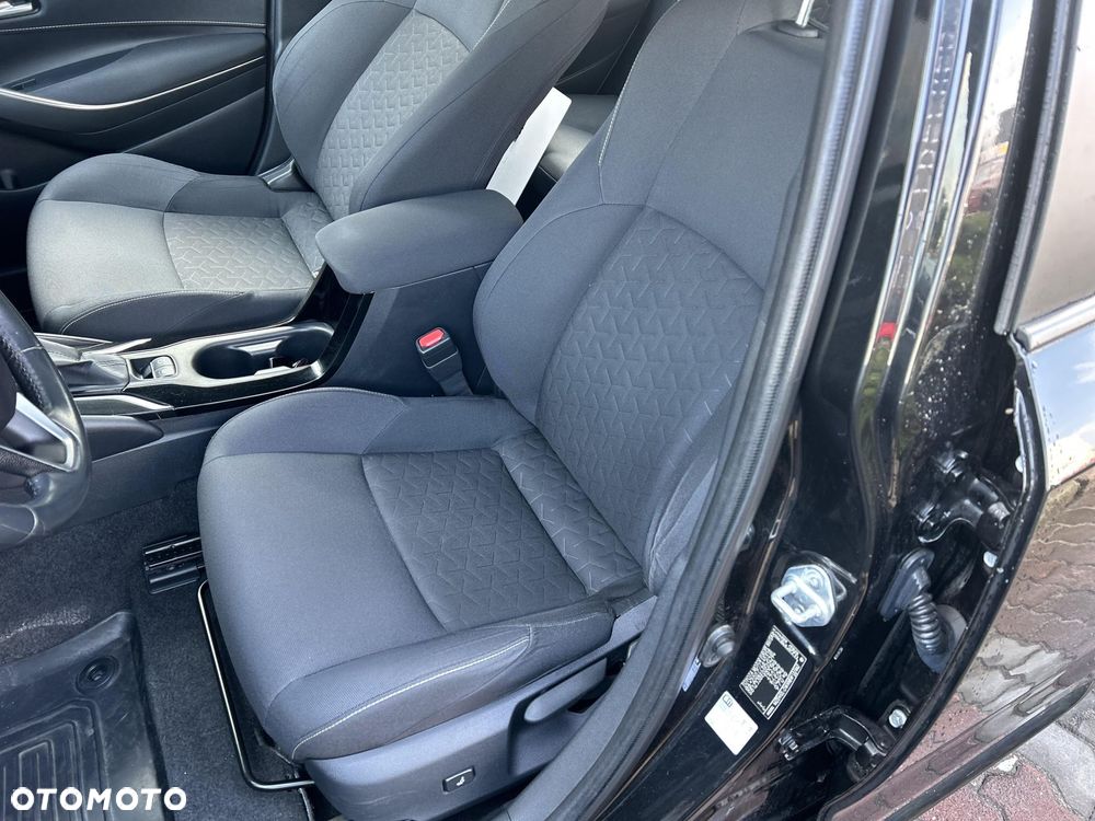 Toyota Corolla 2.0 Hybrid Comfort - 13