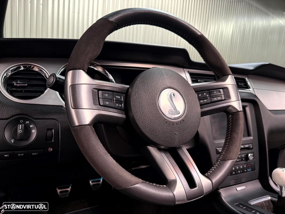 Ford Mustang Shelby GT500 Cabrio 5.4 V8 - 29