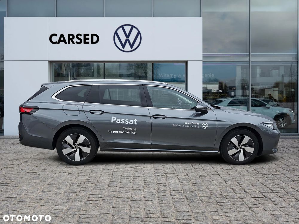 Volkswagen Passat - 8