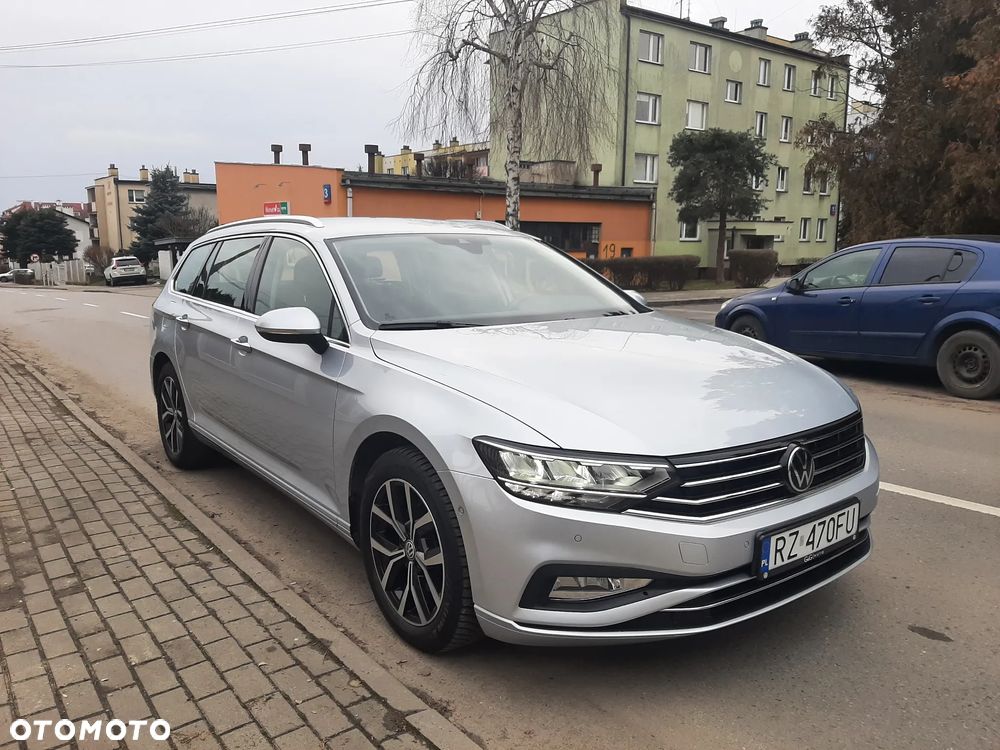 Volkswagen Passat Variant 2.0 TDI SCR DSG Business - 2