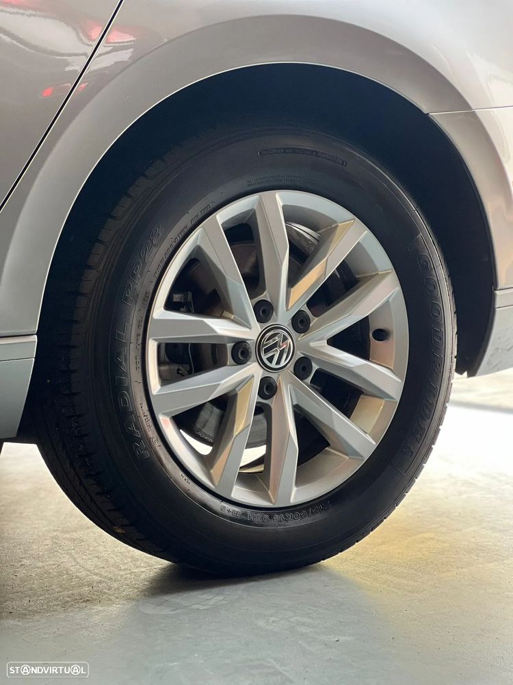 VW Passat Variant 1.6 TDI Highline - 7