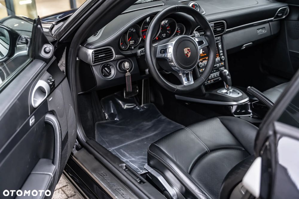 Porsche 911 Carrera PDK - 32