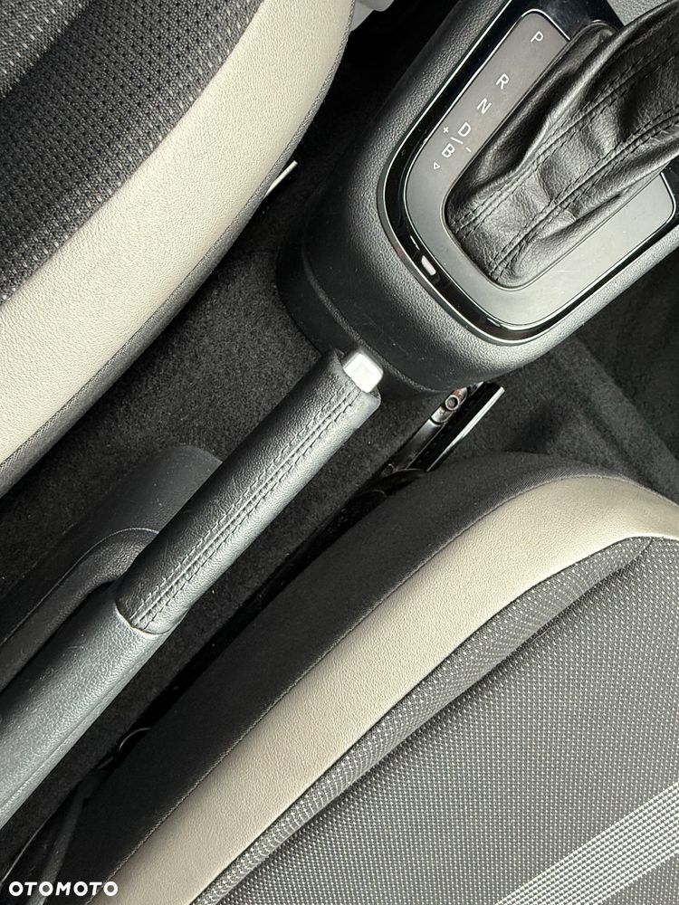 Volkswagen up! e-up - 10