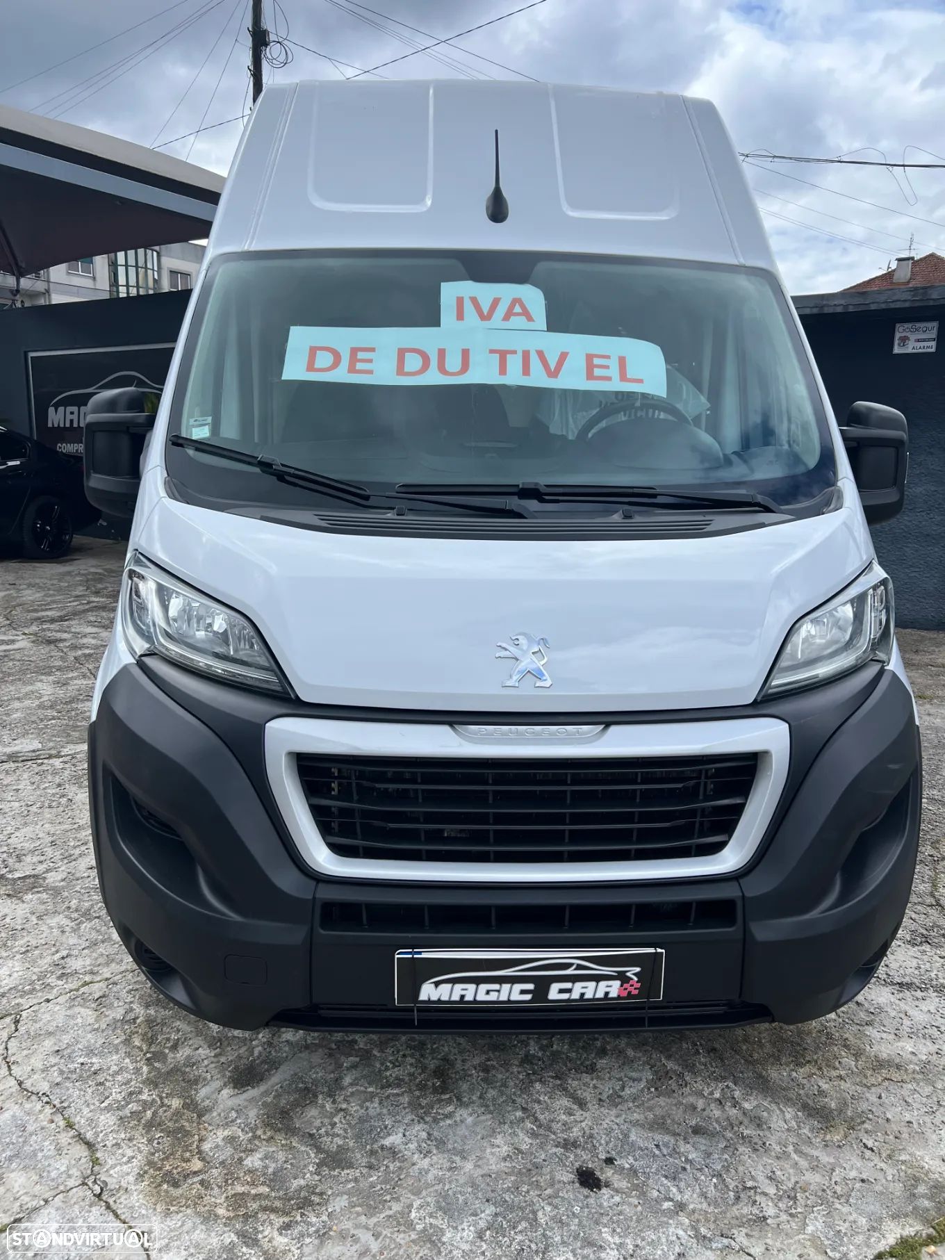 Peugeot Boxer 2.2 BlueHDI 335 L3H3 Pro C/ IVA DEDUTIVEL - 1