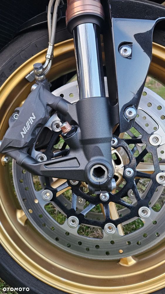 Triumph Daytona - 8