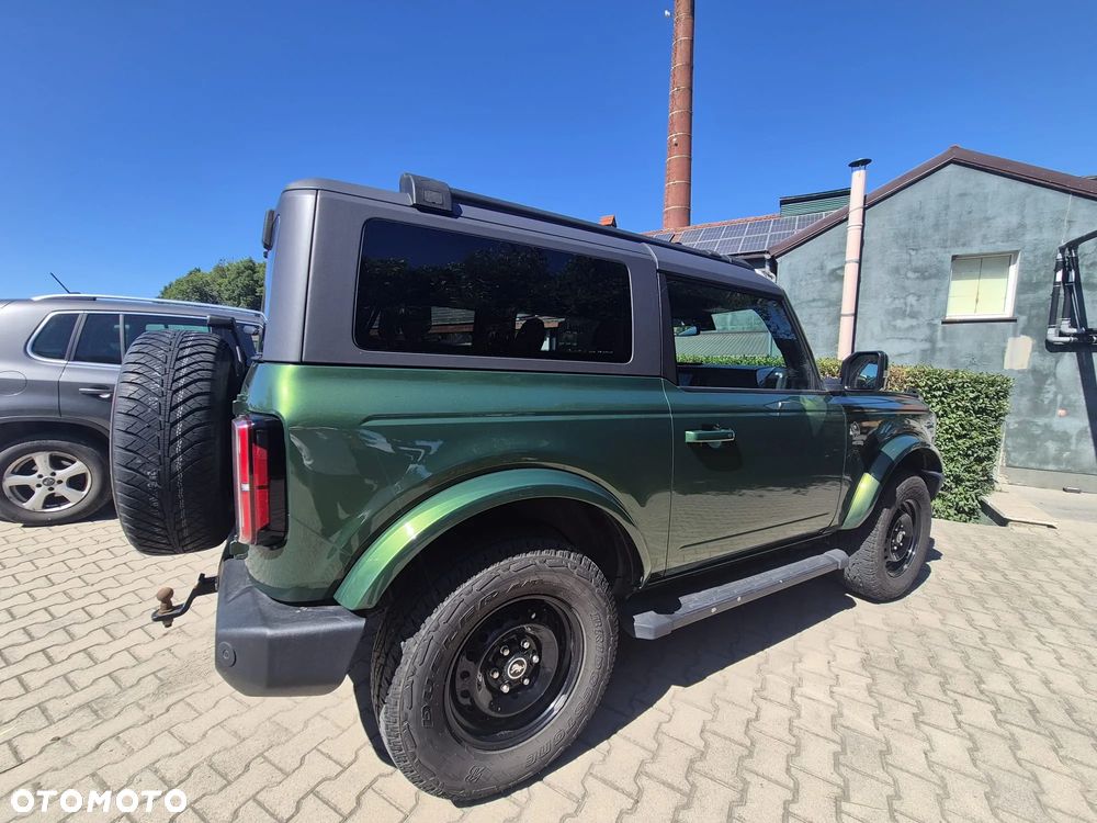 Ford Bronco - 2