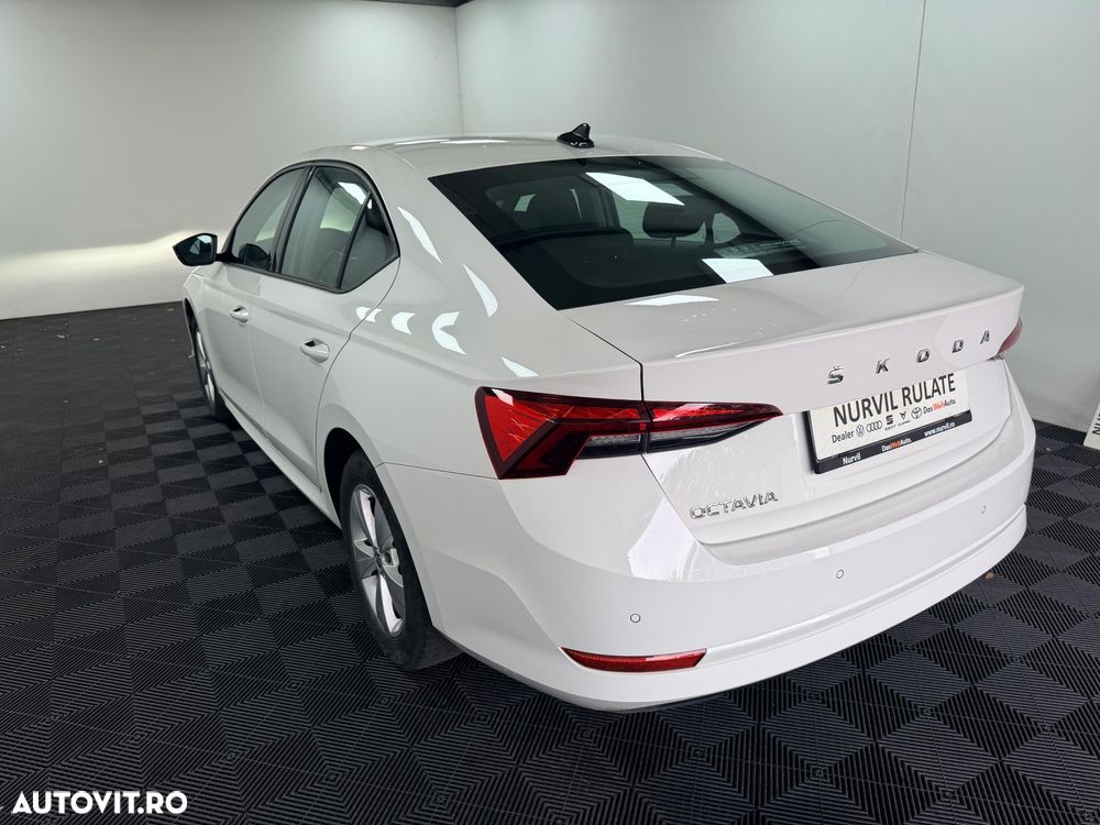 Skoda Octavia 2.0 TDI Ambition - 8