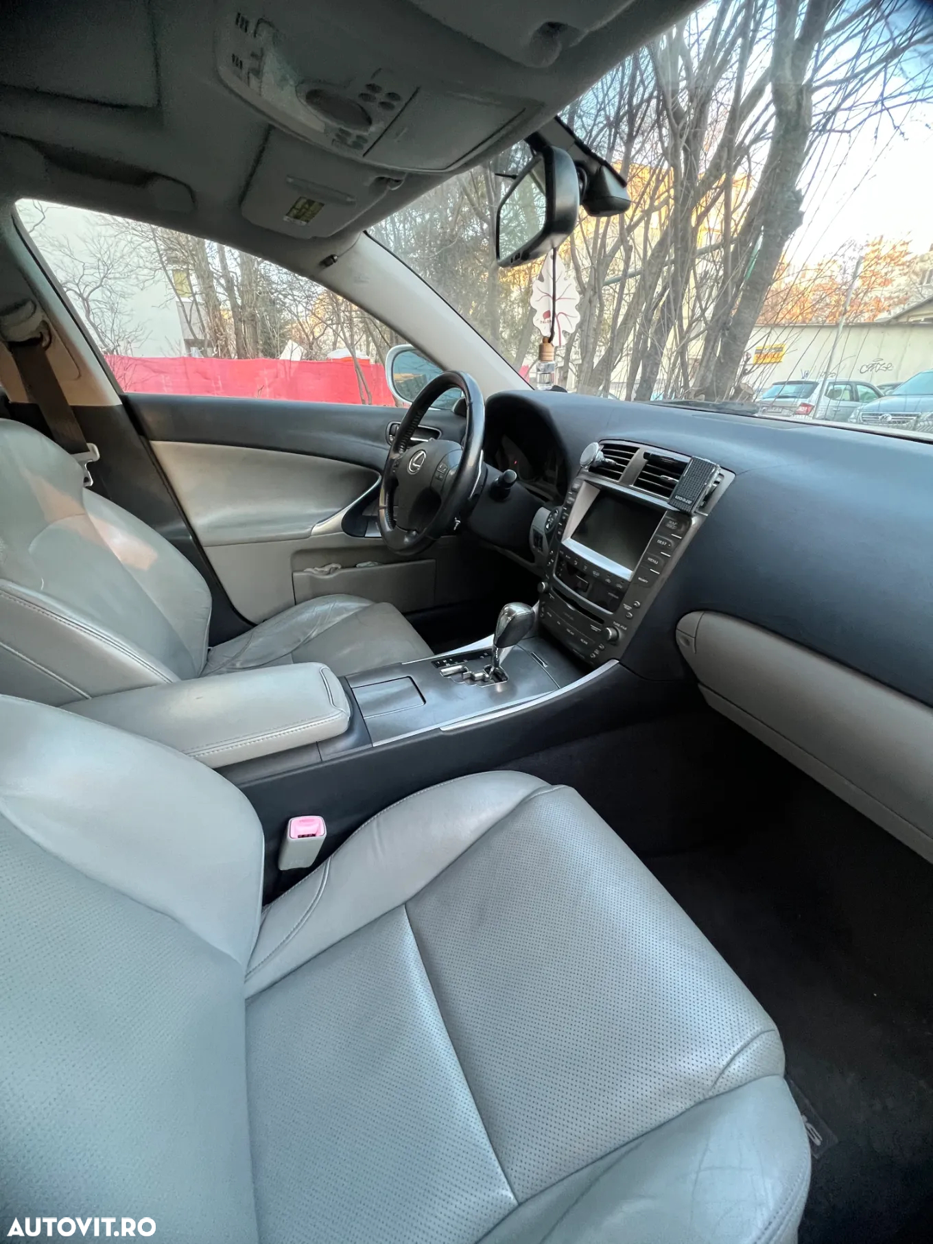 Lexus Seria IS 250 2.5 V6 Aut Luxury - 14