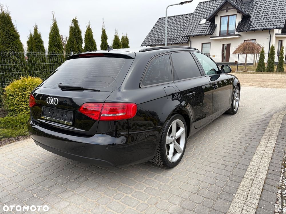Audi A4 Avant 2.0 TDI DPF S line Sportpaket - 6