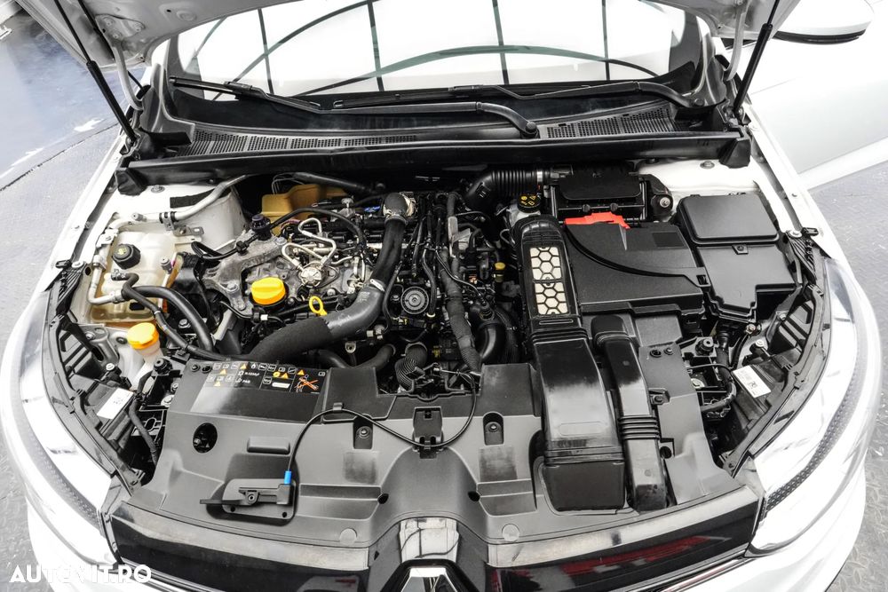 Renault Megane TCe 140 GPF EDC Equilibre - 26