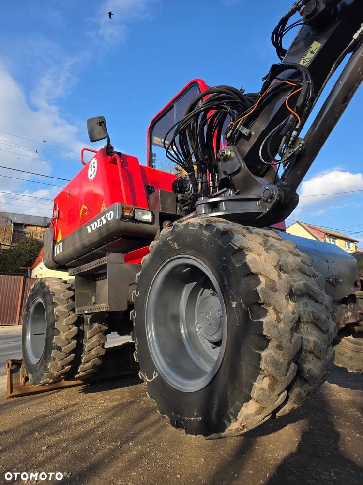 Volvo EW 70 - 13