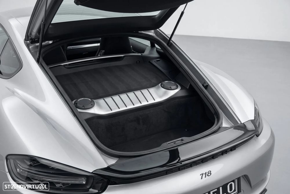 Porsche 718 Cayman - 8