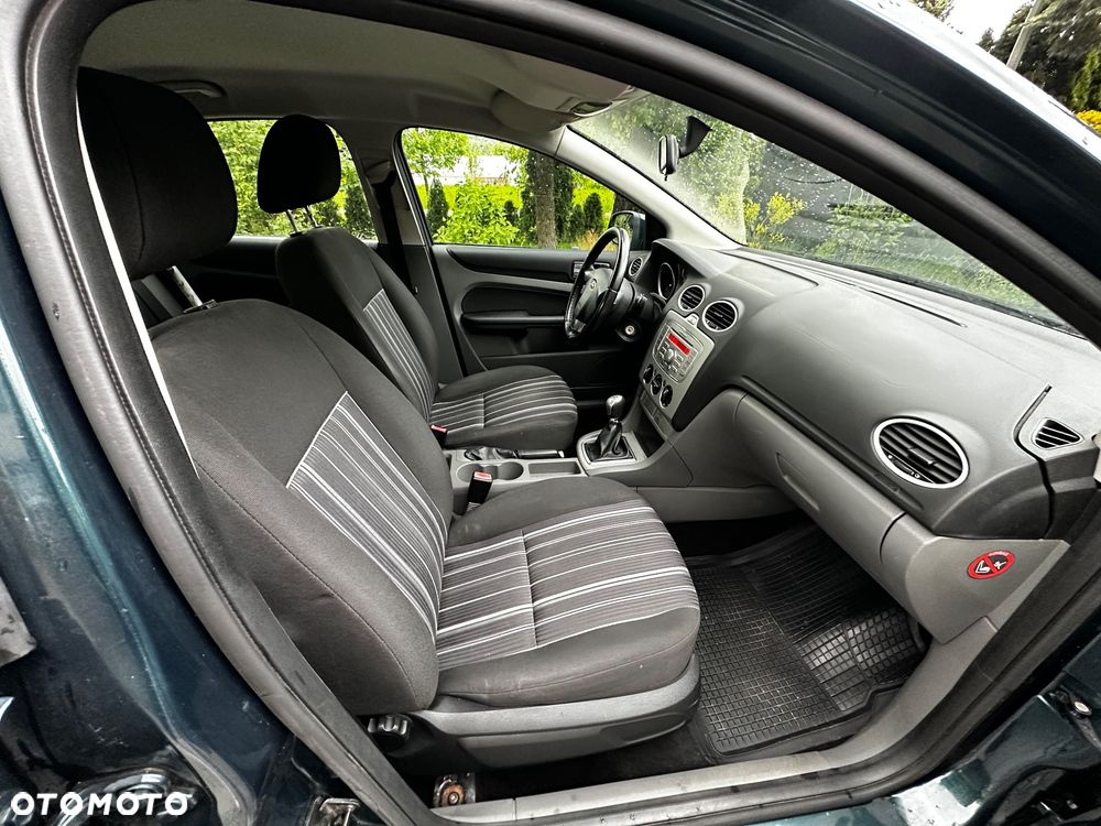 Ford Focus 1.4 16V Fun - 6